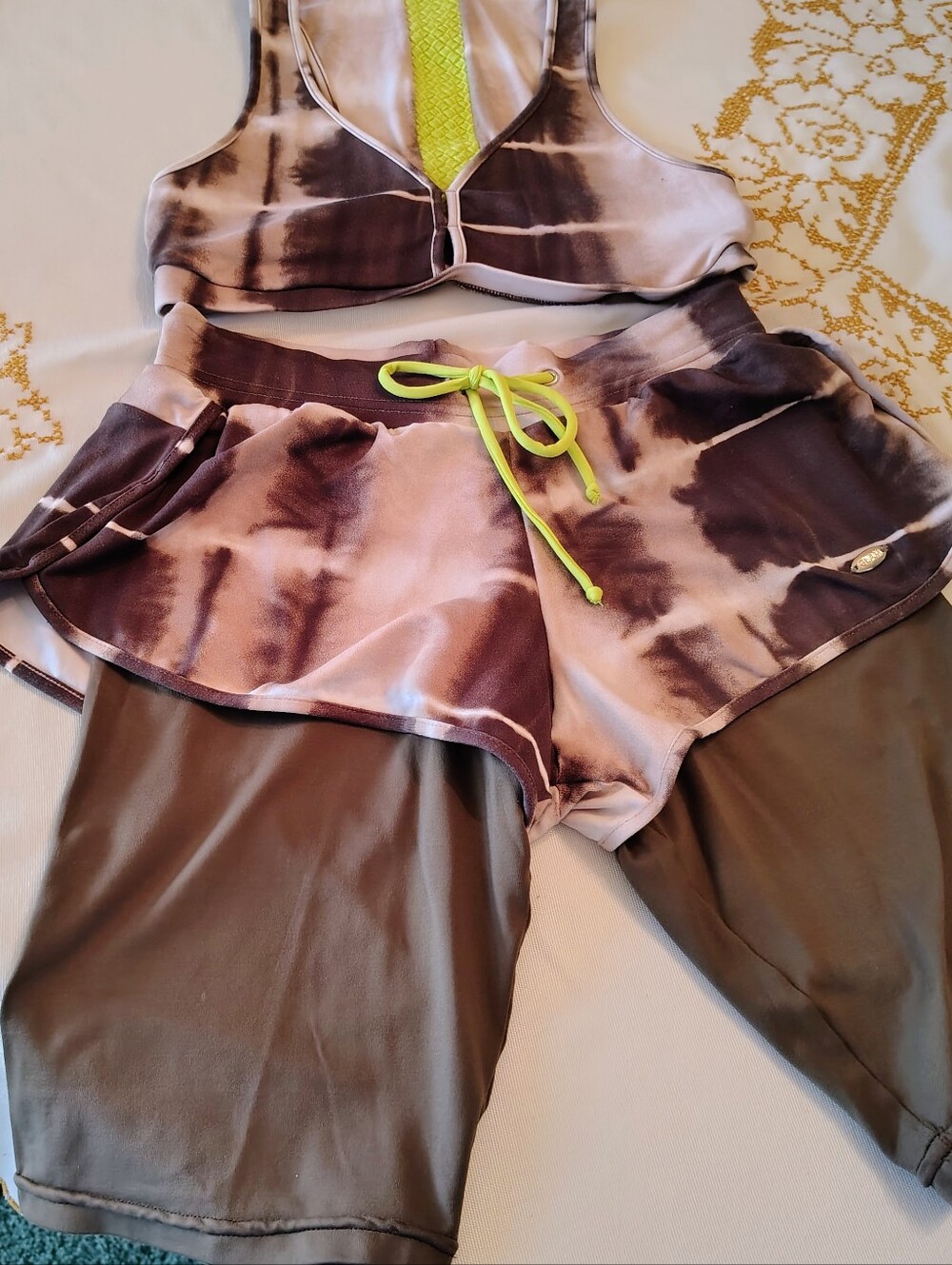 Vintage Tie-Dye Activewear Shorts and Leggings Set in Brown/Cream.Medium. EUC